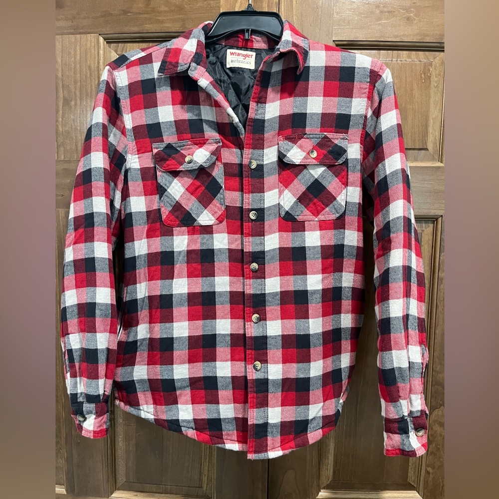 Wrangler Mens Red Button Up Cotton  Lined Heavy Pocket Shirt Shacket, Small